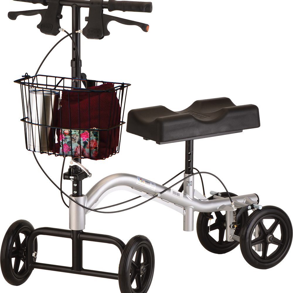 Knee scooter with front basket